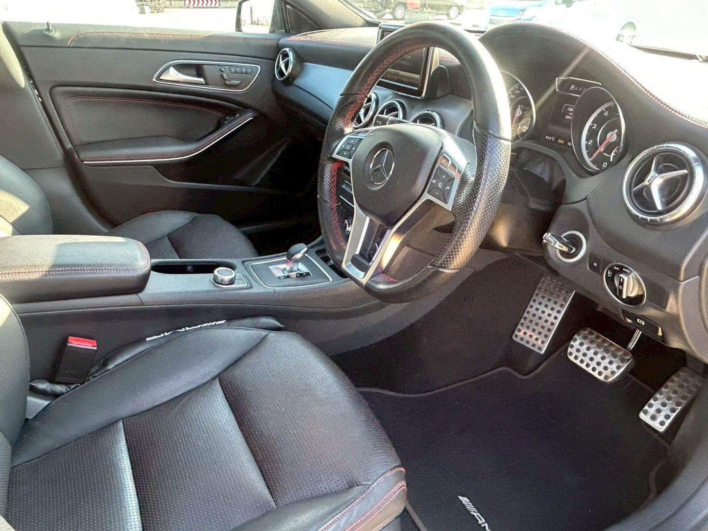 メルセデス・ベンツ CLA45 4マチック AMG