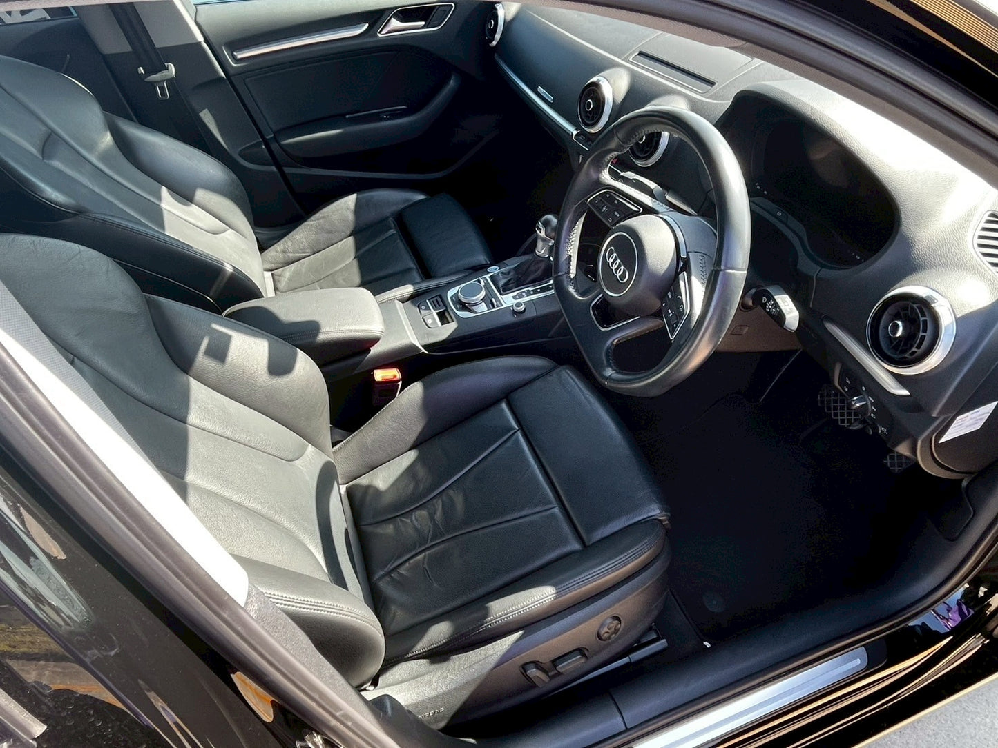 アウディ A3 スポーツパック 1,4 TFSI