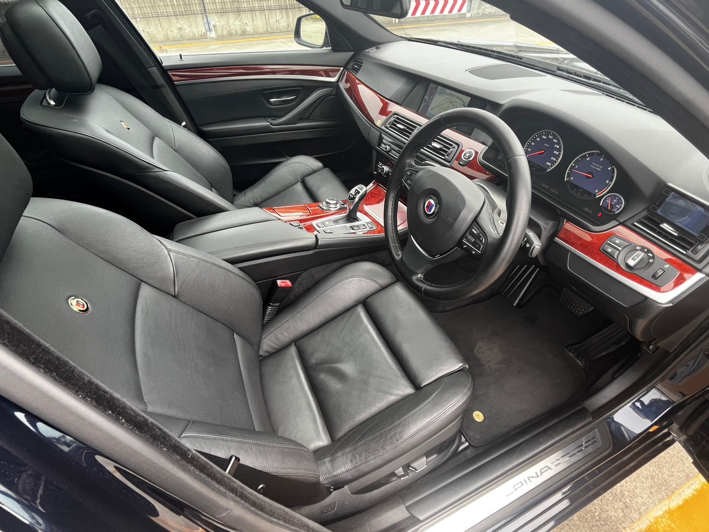BMW アルピナ D5 ターボリムジン